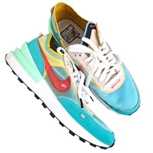 Nike Waffle One SE in Mint Foam / University Red Sneakers Size 9.5 Men